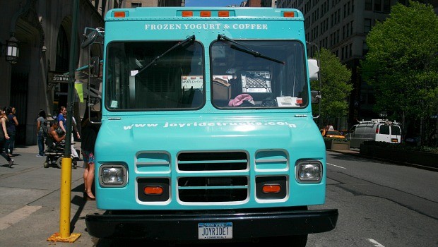 The Joyride truck was parked at 26th and Park and fast to tweet about it. There doesn't appear to be a gourmet food truck in the city that doesn't rely on social media to get the message across.